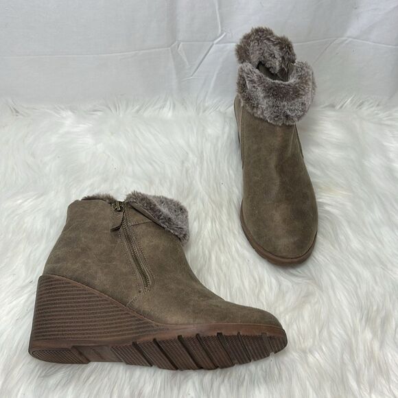 Lane Bryant Taupe Faux Leather Fur Trim Wedge Ankle Booties Sz 11 WIDE W… - Picture 2 of 7
